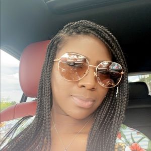 Meet your Posher, Michelle